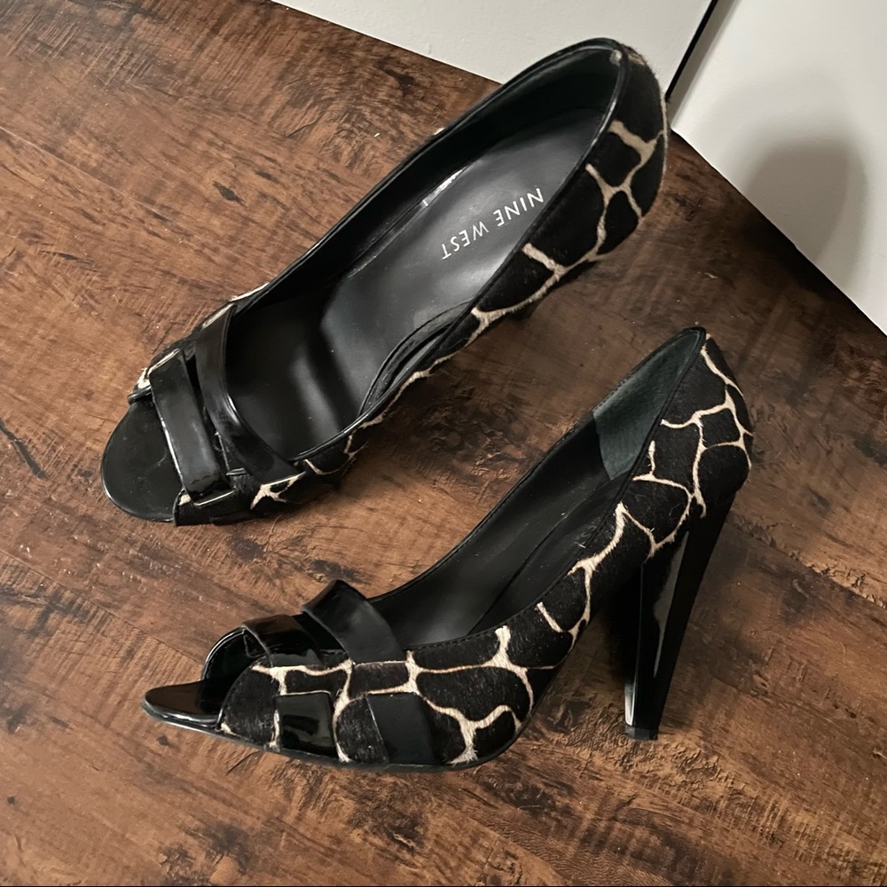 Nine West size 7 pony hair giraffe print open toe heels